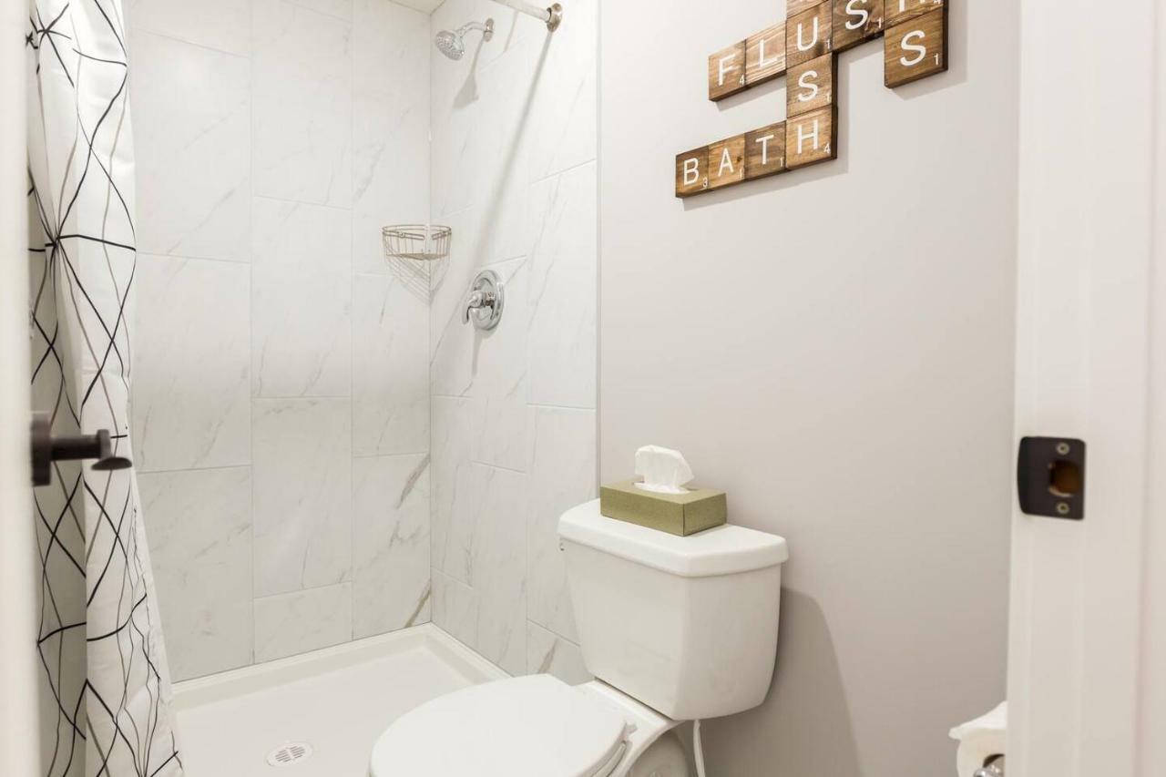 Modern Executive Suite I Complimentary Netflix & Parking! Edmonton Exterior photo